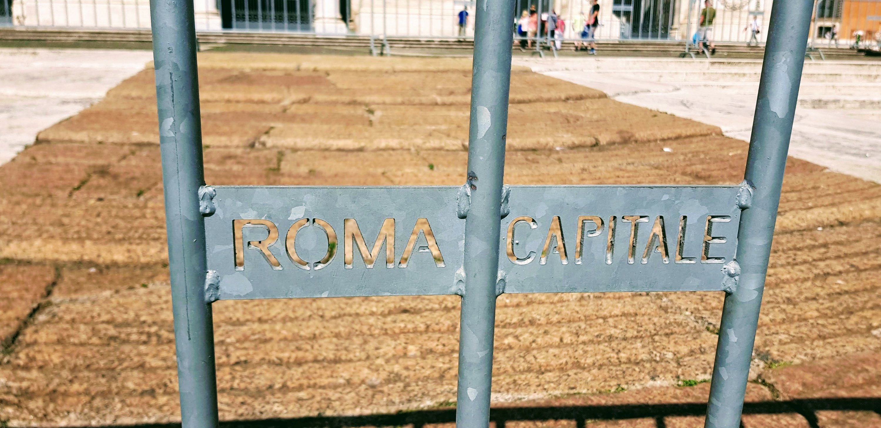 bord in de stad Rome: tekst is Roma Capitale
