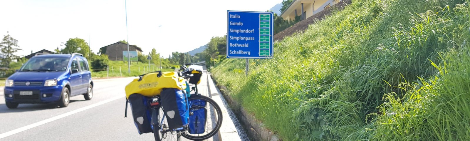 Vakantiefiets op de Simplonpas, onderweg naar Italië