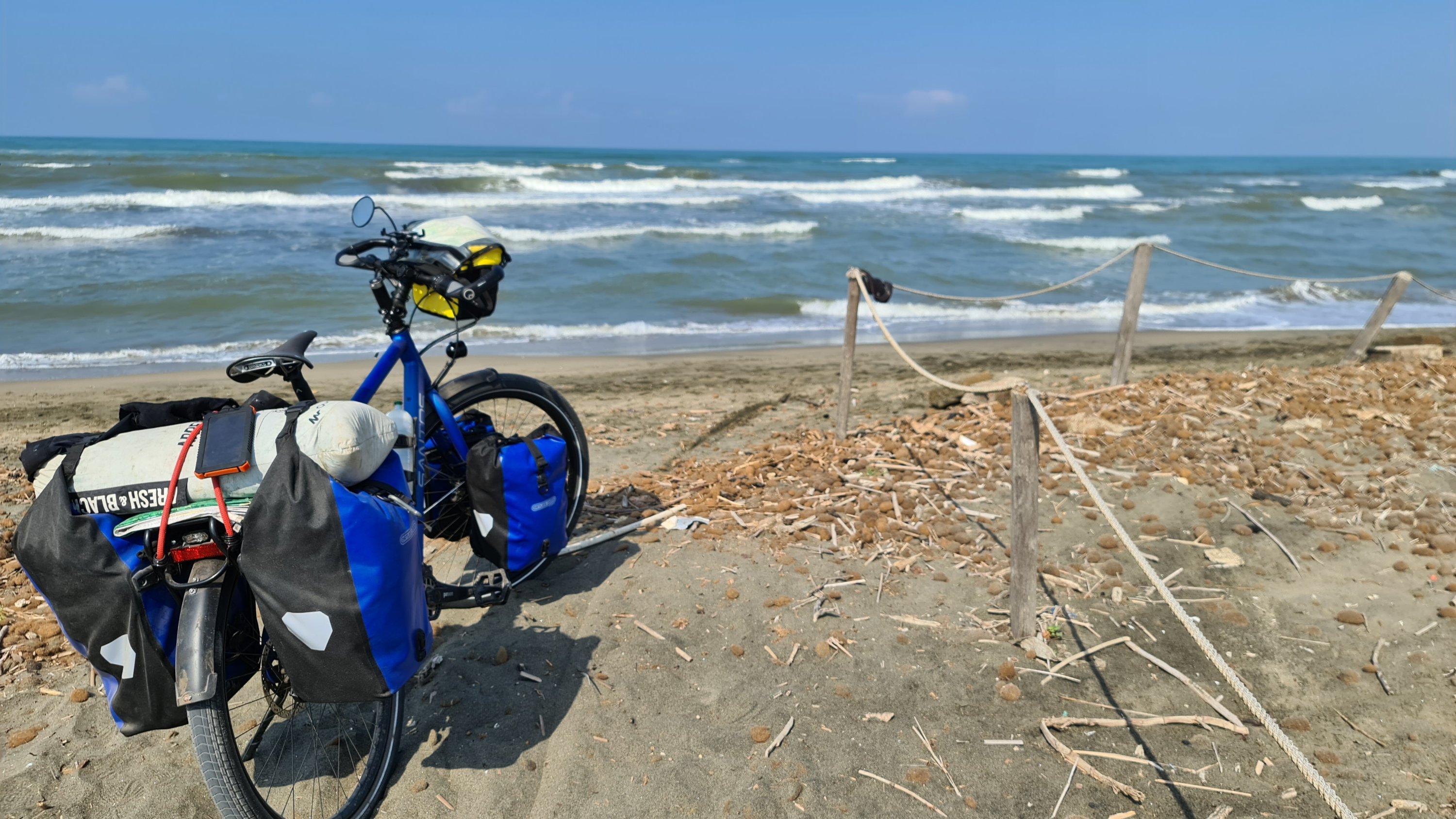 AO00 Van Zee Tot Zee Op 2 Wielen