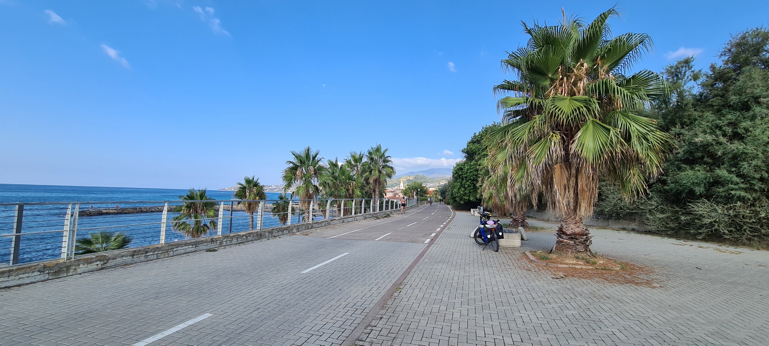 RN10 Il Confine di Stato plus De Grande Corniche (Cervo – La Turbie 80 km 808 hm) & Podcastaflevering #41