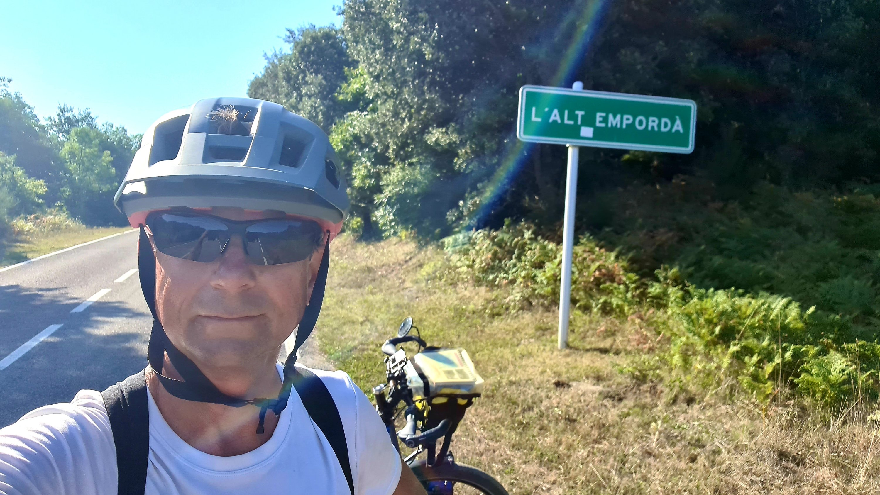 AL05 Over de Pyreneeën een Spaanse start (Maureillas Las Ilias –  Cornellà del Terri 88 km 1.311 hm)