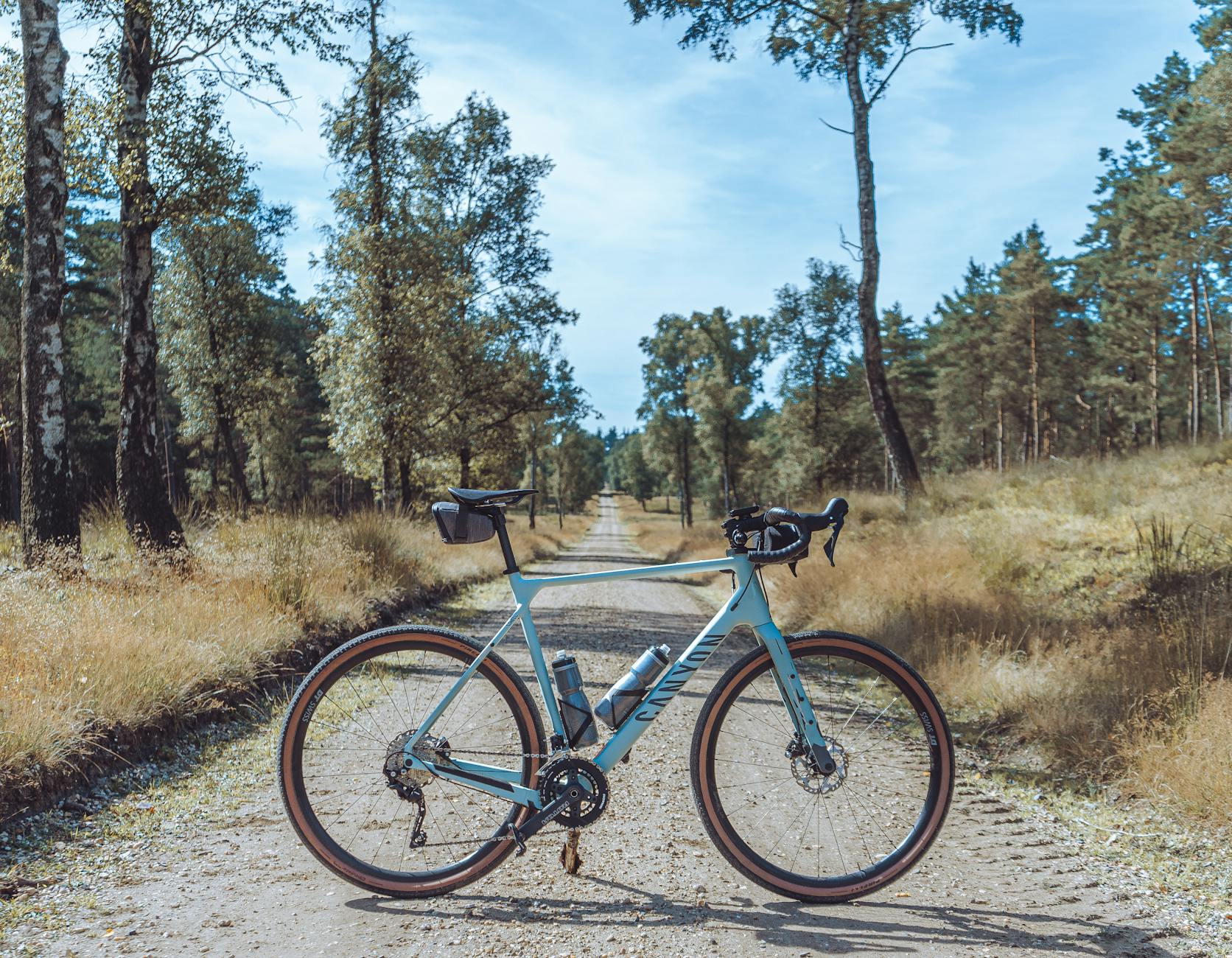 Gravelbike vs Hybride fiets: Wat moet je weten?