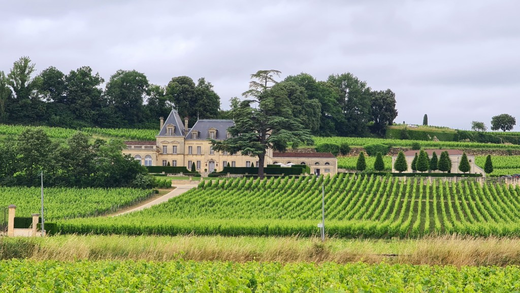 SN07 Van Bordeaux tot Chateaux (Bordeaux&nbsp; – Bayas 96 km 420 hm)