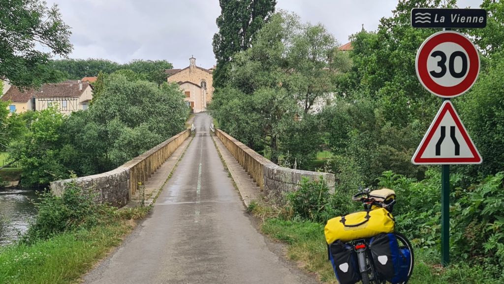 SN10 Valdivienne (Exideuil – Chauvigny 96 km 925 hm)