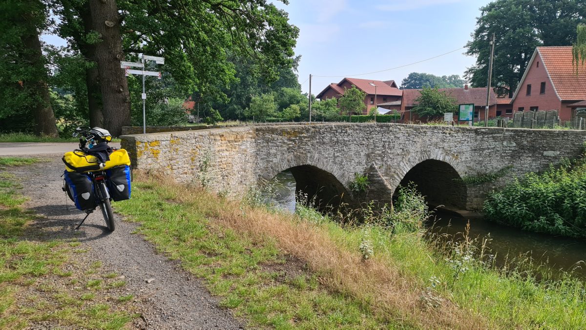 ZHP fiets bij brug in Bohmte